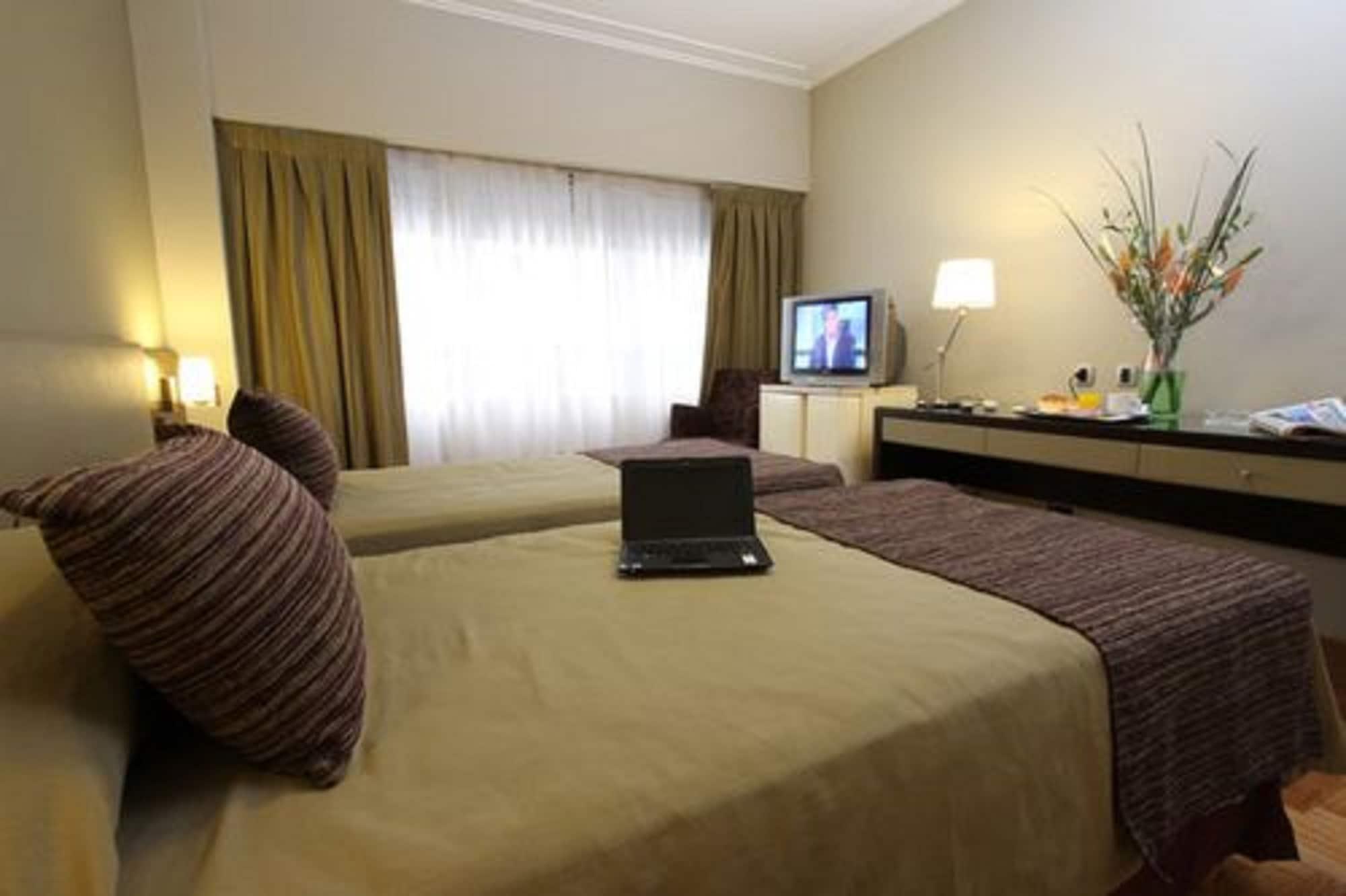 Hotel Victory Буенос Айрес Екстериор снимка